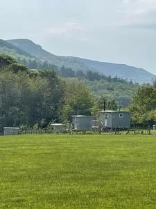 Rosemary Shepherds Hut, Clay Bank Huts - Chop Gate