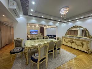 New Modern Luxurious Apartment