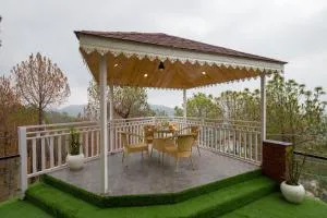 ELIVAAS Ekaksha Luxurious 4BHK Villa in Kasauli - Barog
