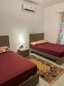 شاليه - ‘Izbat al ‘Ulā