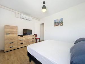 Appartements Elegant T3 Climatise a Saint-Cyr-sur-Mer, Proche Plage des Lecques, Terrasse et Parking - FR-1-770-10 : photos des chambres