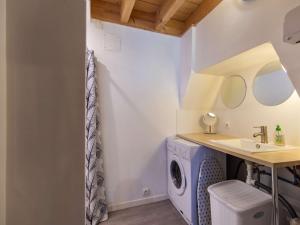 Maisons de vacances Charmante maison de village a Luz-Saint-Sauveur, 4 pers., proche pistes, poele a bois, parking. - FR-1-402-141 : photos des chambres