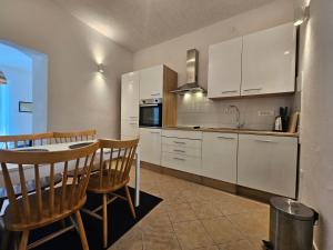 Central Apartment Kaštel Lukšić