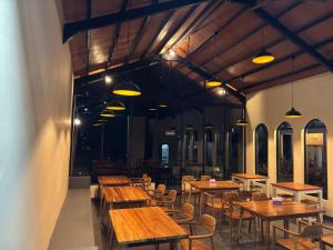 Batur Pyramid Guesthouse