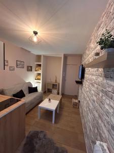 Appartements Superbe studio neuf avec balcon : photos des chambres
