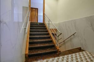 HOTEL MOON LITE RESIDENCY - Marve Road Malad West