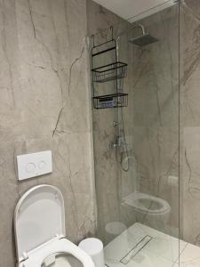 Cozy City Center Apartment B