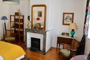 B&B / Chambres d'hotes Chambre d-hote AMELIE : photos des chambres