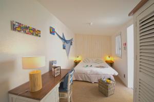 Charm Room room in Quic En Groigne