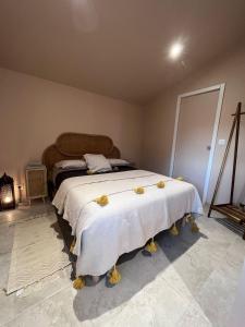 Dar Fafy studio cosy au calme à 15min de Nantes - 3hvězdičkové hotely ve městě Bouguenais