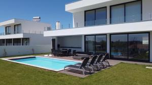 Casa Arendina - Villa Retreat with Heated Pool