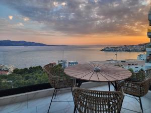 White Residence 3 Suite