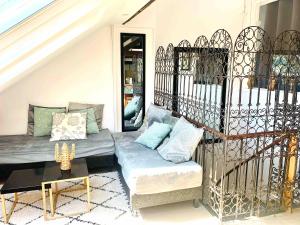 Appartements Le Fitzgerald -Tres joli 3 pieces Art Deco Deauville HyperCentre : photos des chambres