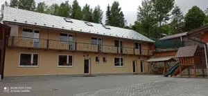 Penzión U Jolany - Trstená