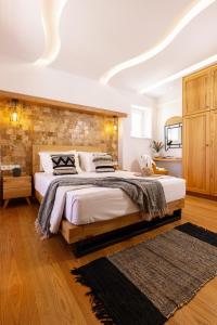 Velonis Villa with private pool and sea view