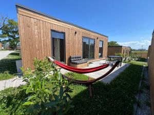 BED & BIKE Resort Trzęsacz - domki, sauna, jacuzzi & rowery