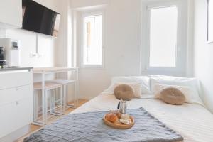 Modern & Stylish near Isola & Central Station