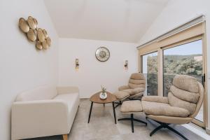 Villa Principium with Infinity Edge Pool&Hot Tub