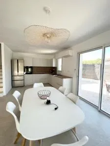 Villa avec piscine, vue dégagée sur la forêt - 弗维沃 Villa avec piscine, vue dégagée sur la forêt - 弗维沃