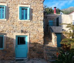 Λιθόκτιστη παραδοσιακή οικία