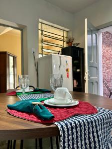 Casinha do Prado, conforto vintage, ar condicionado