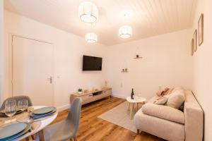 Appartements T2 climatise proche de Montpellier avec parking public ! : photos des chambres