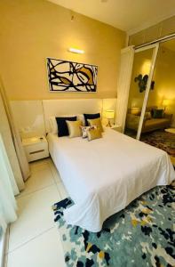 Cozy 1bhk in l&t next to mall of Asia