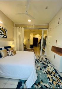 Cozy 1bhk in l&t next to mall of Asia