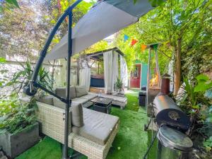 Double Room with TV and Garden Hot Tub