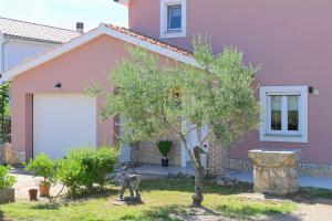 Vacation house Ulika 