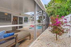 4 BDR Pool Tropical Naples Oasis