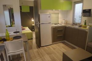 Campings Camping Mobile Home U sole marinu : photos des chambres