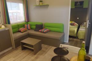 Campings Camping Mobile Home U sole marinu : photos des chambres