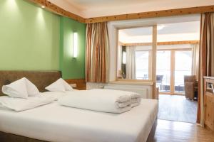 Junior Suite with Balcony room in Schlosshotel Seewirt