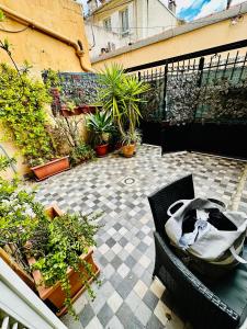 monaco à 30 secondes et belle terrasse très calme