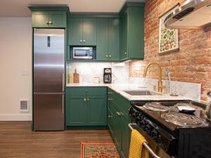 Queen Anne Guest Apartment In Historic District