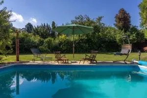 Zsuzsa Apartmanház - Nadap