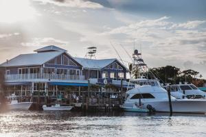 Sailfish Suites 2 - pet friendly & waterfront