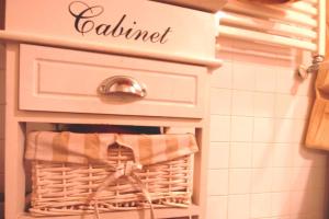 Cozy Flat Arch of Peace, City Center