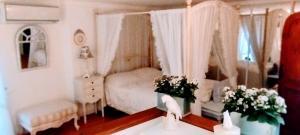 Appartements F3 Vieux Village Roquebrune Cap Martin RCM : photos des chambres