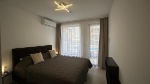 Polar Star 106 B in Saint Vlas