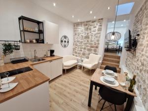 Small house Saint Michael