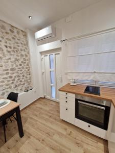 Small house Saint Michael