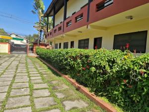Novo Duplex em condomínio com piscina Juquehy