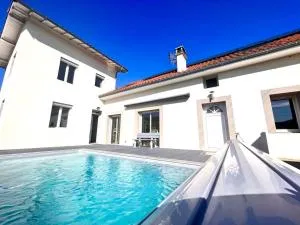 La villa de Julien avec piscine - Mascaras