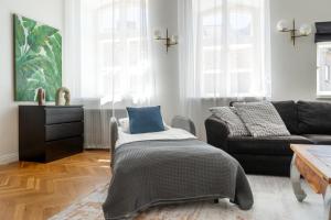 2BR 95m2 apartment in Old Town with Free Parking and Sauna!