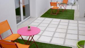 White houses luxury and pool