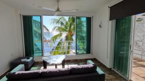 On The Beach Seaside Sunrise Haven 4 Sea View