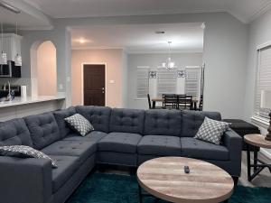 Stunning 3BR Home Near Downtown Houston - Sleeps 8