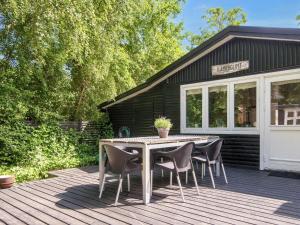 5 person holiday home in Thyholm-By Traum